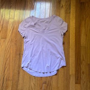 lululemon v neck love tee